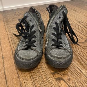 Limited Edition gray converse size 8 women’s